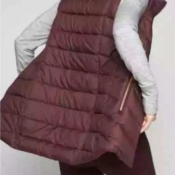 Athleta responsible down CYA vest X-small like new - Picture 2 of 8